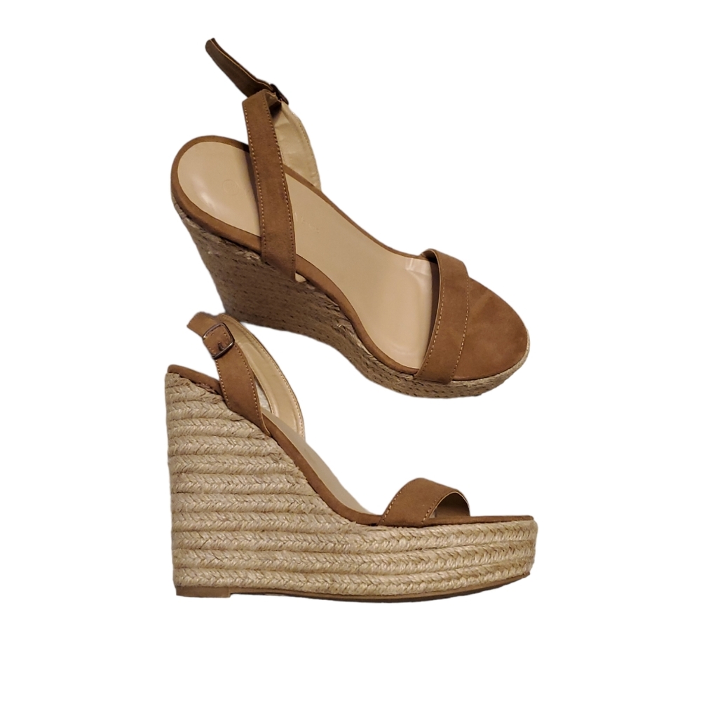 Wild Diva Lounge Espadrille Wedge Shoes. Sz. 8.5